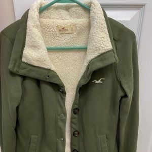 green hollister cardigan !🌳